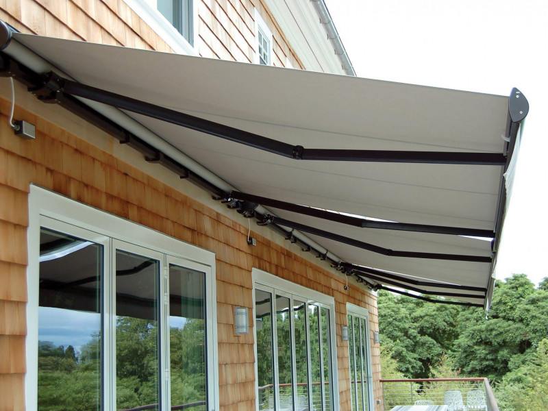 Modern napellenző Modern napellenző